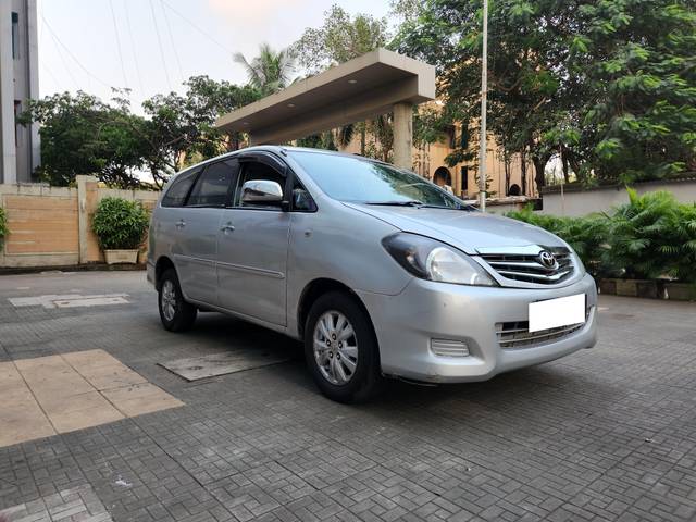 https://images10.gaadi.com/usedcar_image/3973960/original/processed_39fb7c33b066051e18a30b470687d223.jpg?imwidth=6400