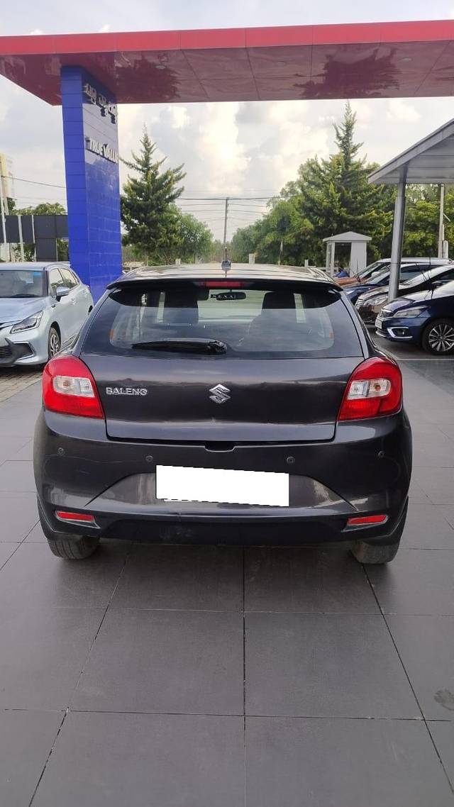 https://images10.gaadi.com/usedcar_image/3974332/original/processed_ea6d53f1c65a2b1ea63ce9f184b99b30.jpg?imwidth=6401