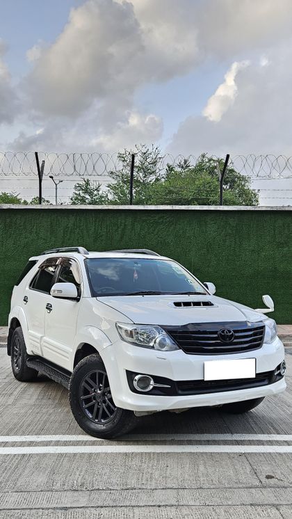 Toyota Fortuner 4x4 AT
