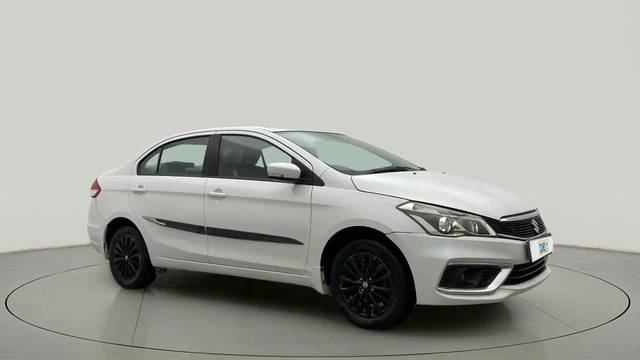 https://images10.gaadi.com/usedcar_image/3976187/original/8219126845fd298ce8d52596cc30404e.jpg?imwidth=6400