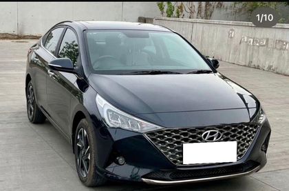 Hyundai Verna SX IVT Opt