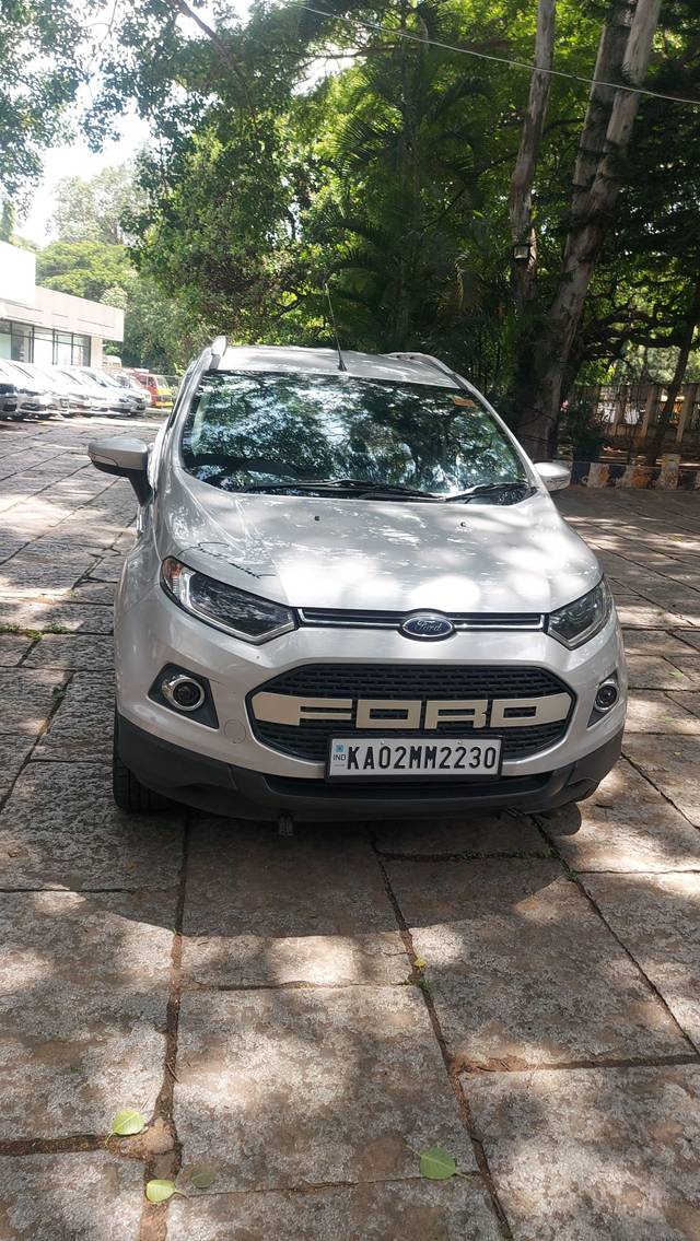 https://images10.gaadi.com/usedcar_image/3977819/original/processed_26e6ab0e9be34ba6700508d828115558.jpg?imwidth=6402