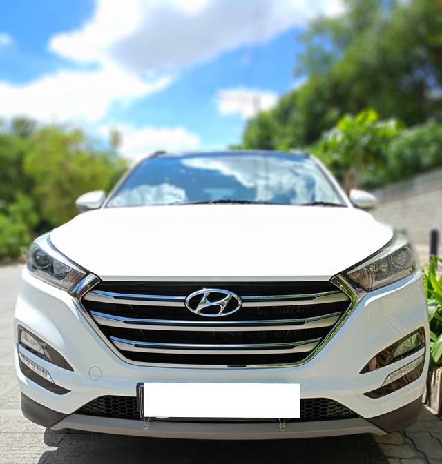 https://images10.gaadi.com/usedcar_image/3979525/original/processed_3337a8e95af81b191047bc8036e61664.jpg?imwidth=6401