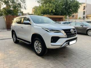 Toyota Fortuner Toyota Fortuner 4X4 Diesel AT