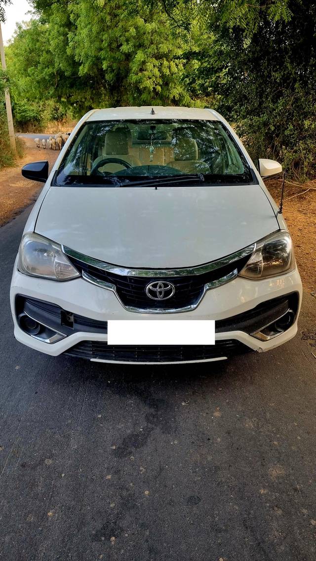 https://images10.gaadi.com/usedcar_image/3985804/original/processed_d71ba04c4fc08f512d325926aa59f054.jpg?imwidth=6400