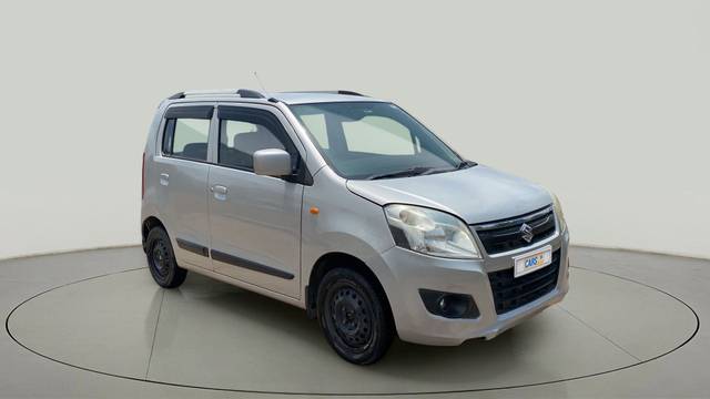 https://images10.gaadi.com/usedcar_image/3985974/original/15283301f5b82472a6fd9bb75a737cbb.jpg?imwidth=6400