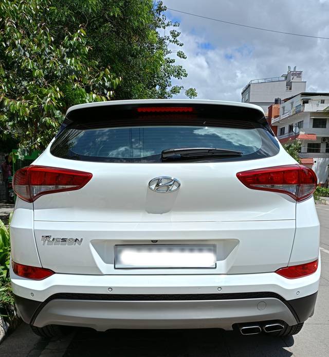 https://images10.gaadi.com/usedcar_image/3986009/original/processed_32ad953b86b6b3c133cf4b1259aa087e.jpg?imwidth=6402