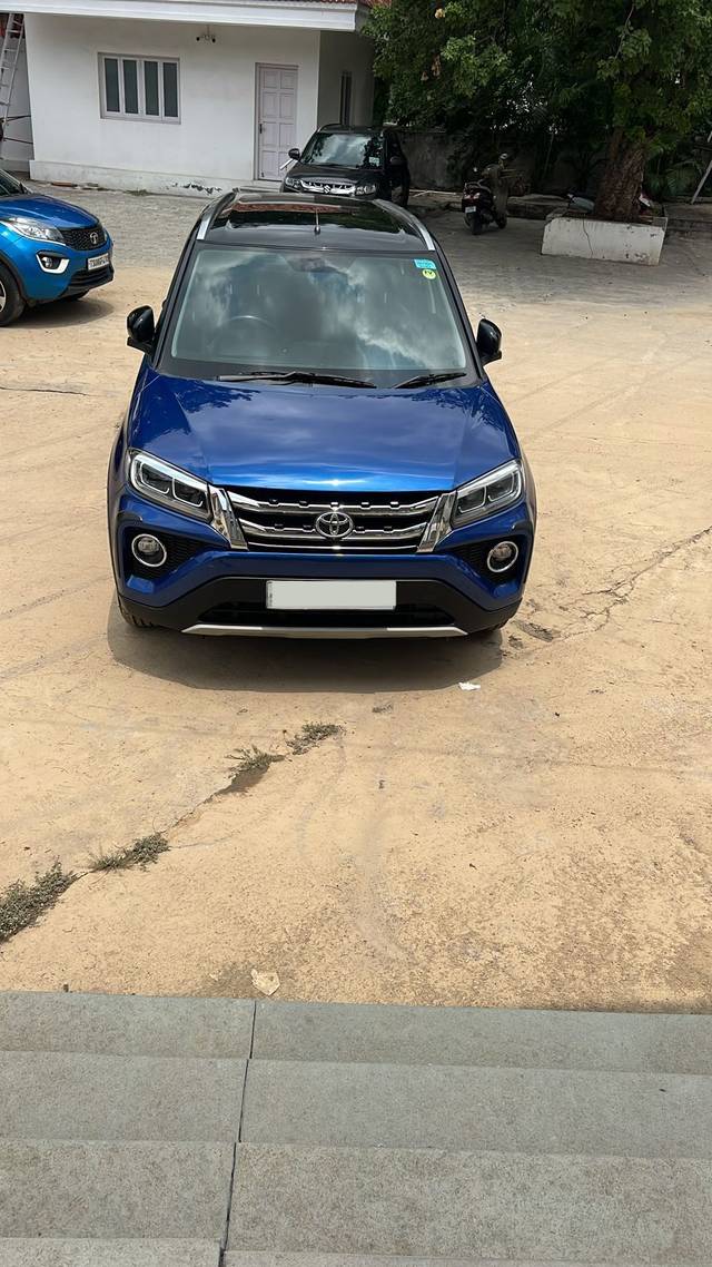 https://images10.gaadi.com/usedcar_image/3986920/original/b824137b54e7e4ba30bb03aa8df94024.jpg?imwidth=6400