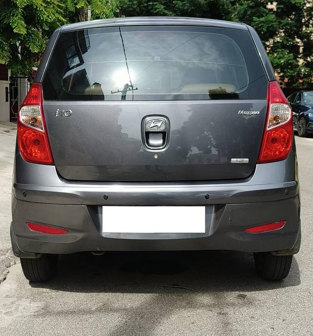 https://images10.gaadi.com/usedcar_image/3987053/original/processed_da26cc425f512af26cdec0aace1ad7b9.jpg?imwidth=6401