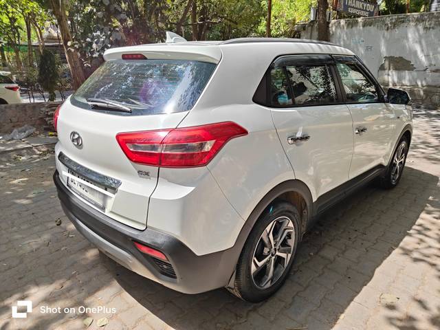 https://images10.gaadi.com/usedcar_image/3988117/original/processed_30bda2097a1b478c4c3449f500a3495d.jpg?imwidth=6402