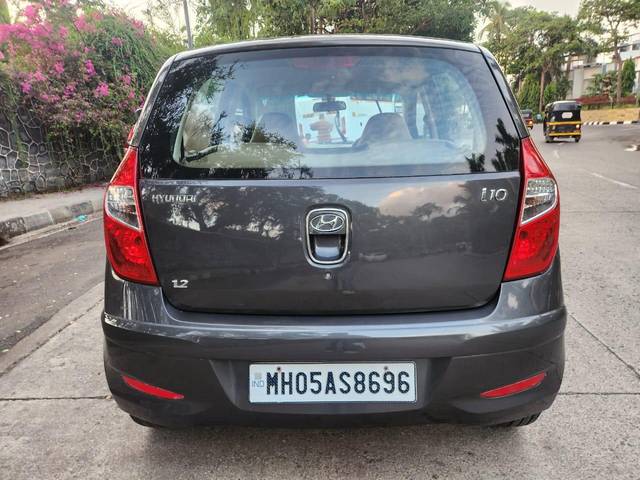 https://images10.gaadi.com/usedcar_image/3988155/original/processed_6f7f457d90fec2dce54ef5830e71dd23.jpg?imwidth=6402