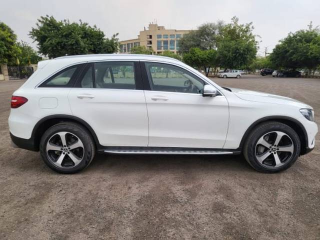 https://images10.gaadi.com/usedcar_image/3988186/original/5d26f077480b5b85fe64e70f5e6cfacf.jpg?imwidth=6401