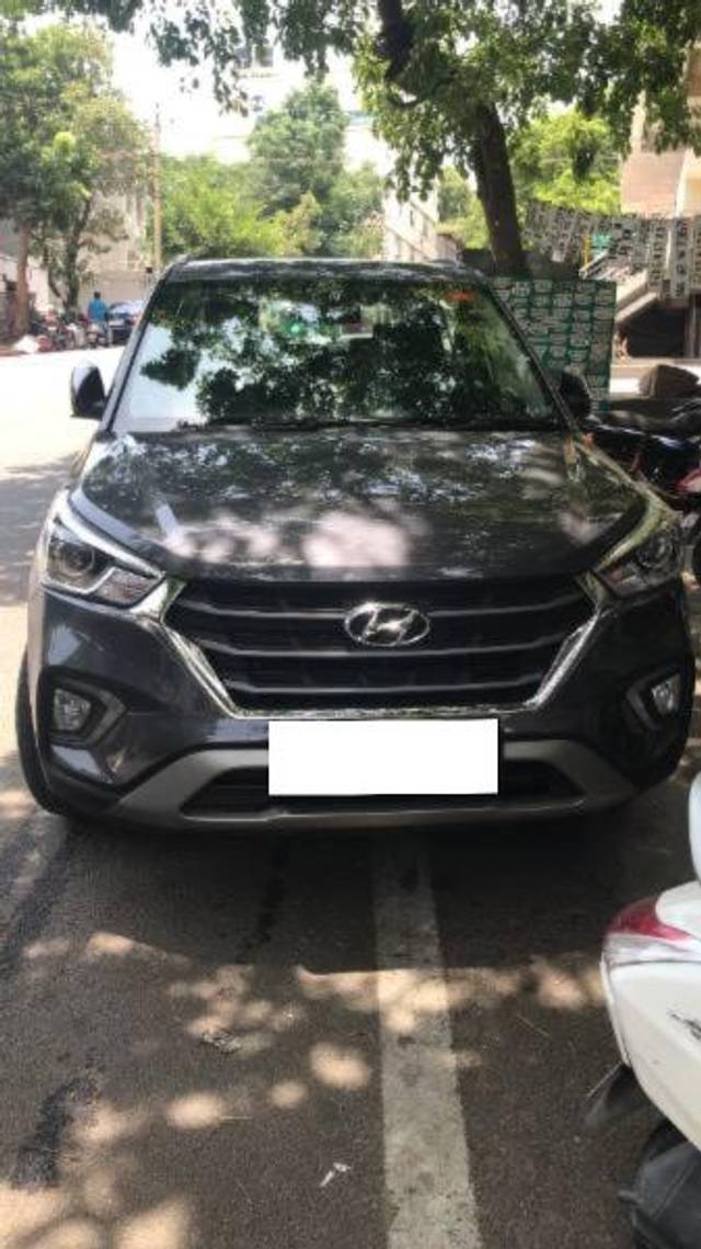 https://images10.gaadi.com/usedcar_image/3988594/original/processed_e672ecc1-ed60-4199-9c82-90157382f233.jpg?imwidth=6400