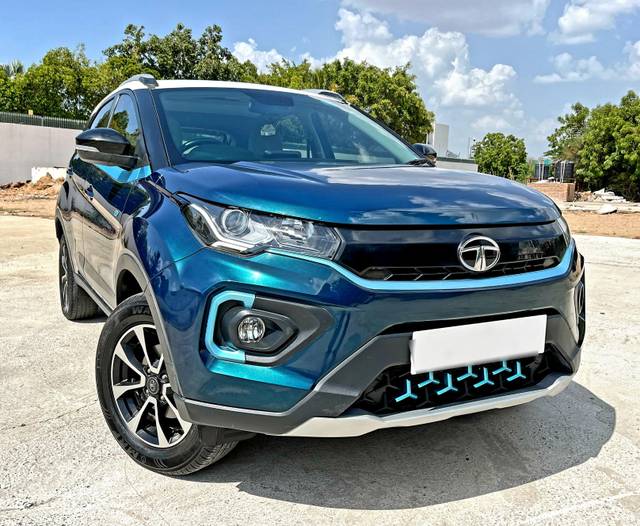 https://images10.gaadi.com/usedcar_image/3990727/original/processed_3ca42935333991bbce75e1c9582cd83e.jpg?imwidth=6400