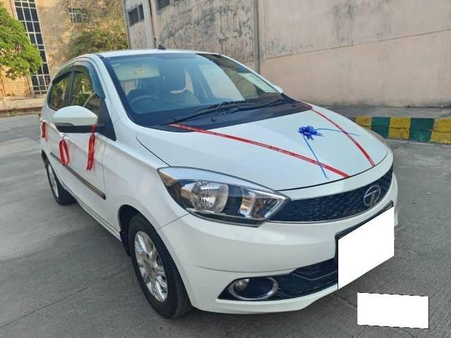 https://images10.gaadi.com/usedcar_image/3991211/original/processed_aa4bc2153e0e9f74c9508d8729585e47.jpg?imwidth=6400