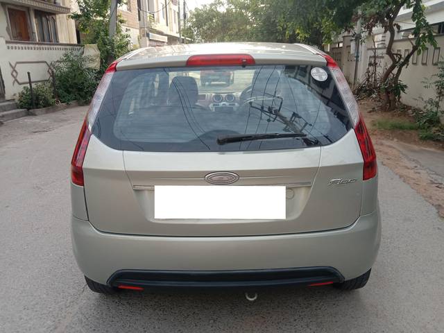 https://images10.gaadi.com/usedcar_image/3991747/original/processed_b3909d51a3fccdaf0b91cfb869a9a455.jpg?imwidth=6402