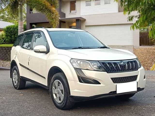 https://images10.gaadi.com/usedcar_image/3992652/original/processed_eff3cb3a4ee770a7223cf55e2c106755.jpg?imwidth=6400