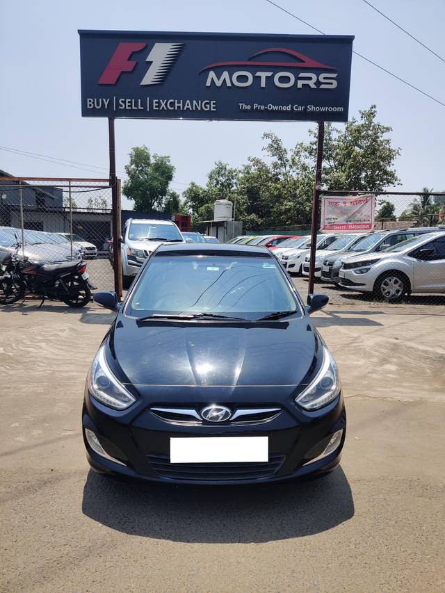 https://images10.gaadi.com/usedcar_image/3993356/original/processed_ed19d7c7255a92b4c5c1af67bac657b1.jpg?imwidth=6402