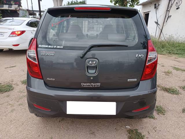 https://images10.gaadi.com/usedcar_image/3994962/original/processed_5308d5e6c7d9824ed769678b43bf6996.jpg?imwidth=6402