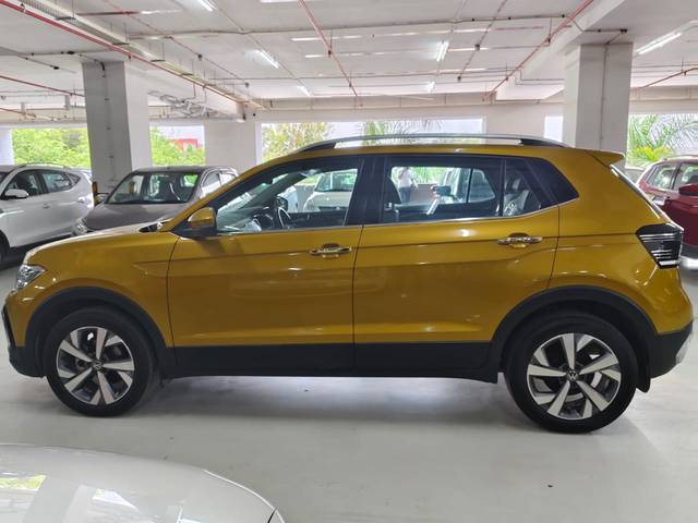 https://images10.gaadi.com/usedcar_image/3995559/original/c30707f4e9e9ad6b34305f70d64cae82.jpg?imwidth=6402