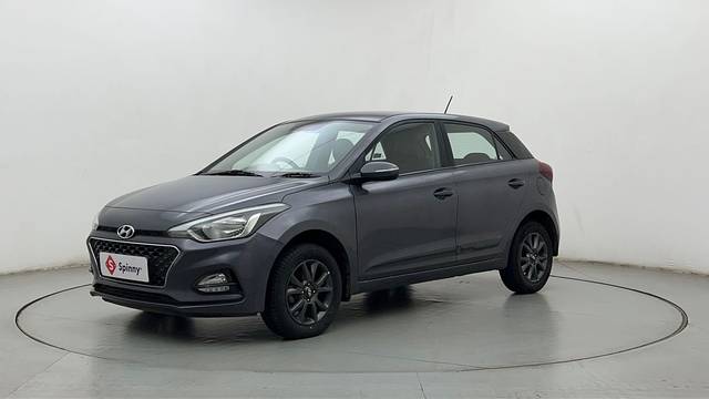 https://images10.gaadi.com/usedcar_image/3997030/original/659dcbc0f047bc92d5ff74130dc1a897.JPG?imwidth=6400