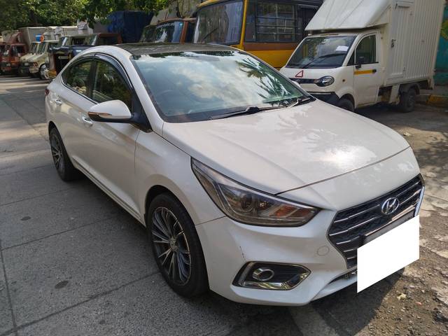 https://images10.gaadi.com/usedcar_image/3998840/original/processed_5a1e2ad83264c2dcff00dd0090ba8fb7.jpg?imwidth=6400