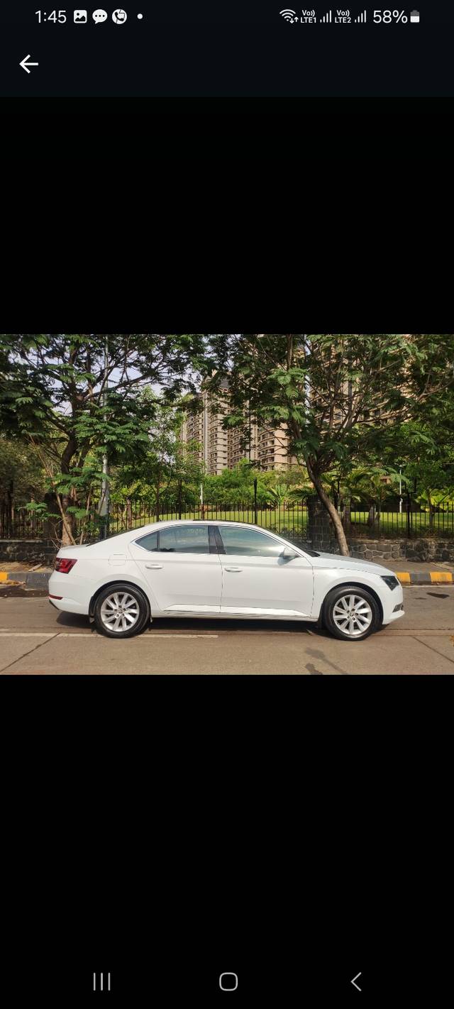 https://images10.gaadi.com/usedcar_image/3998980/original/c29b0b0c975a48685460b4d8552fb409.jpg?imwidth=6401