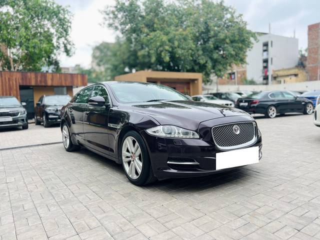 https://images10.gaadi.com/usedcar_image/3999038/original/processed_b9d9f1575ad4bfa77ec5feabce228beb.jpeg?imwidth=6400