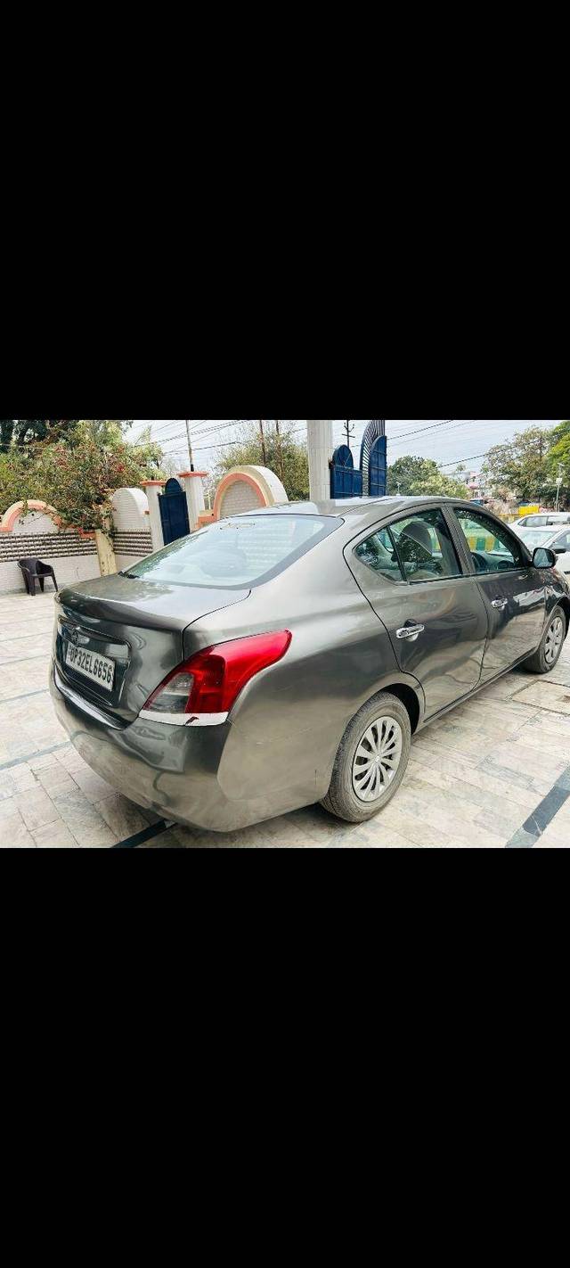 https://images10.gaadi.com/usedcar_image/3999366/original/processed_74bb5e087e0c772095158f1331bc73a4.jpg?imwidth=6402