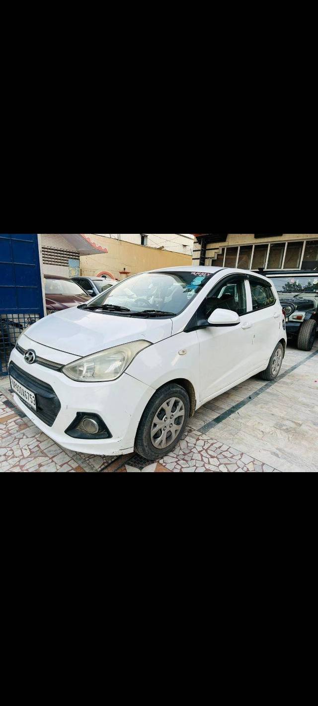 https://images10.gaadi.com/usedcar_image/3999400/original/processed_ab9cf366bc43086c9256354adbfbd787.jpg?imwidth=6400