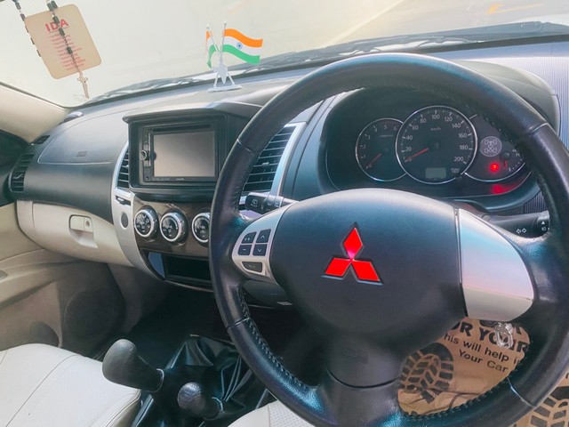 Second-hand 2014 Mitsubishi Pajero Sport 4X4 for sale in Bangalore-6
