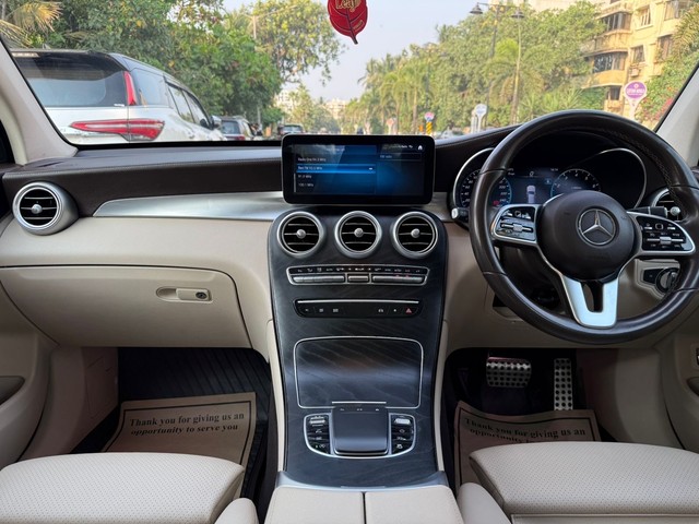 Second-hand 2022 Mercedes-Benz GLC 200 for sale in Mumbai-15