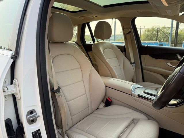 Second-hand 2022 Mercedes-Benz GLC 200 for sale in Mumbai-13