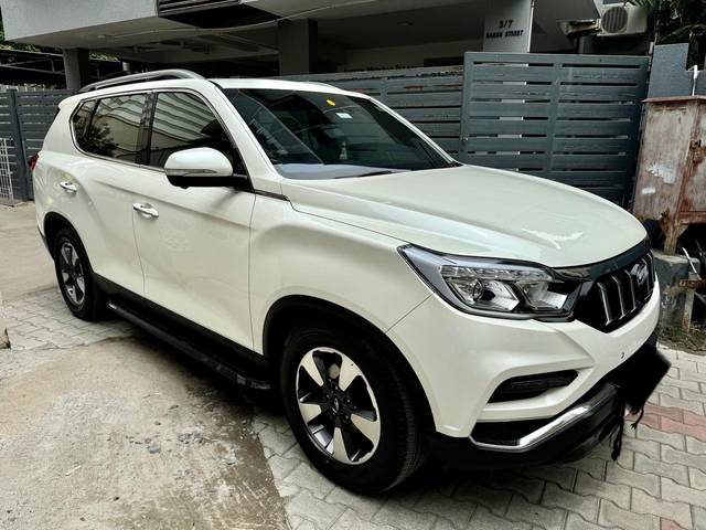 https://images10.gaadi.com/usedcar_image/4000290/original/processed_512eadb8ec43e30076c52fd6ecd32957.jpg?imwidth=6400