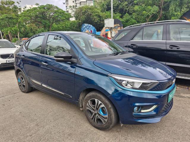 https://images10.gaadi.com/usedcar_image/4000398/original/processed_a13a68ce87742fea05973318913975ce.jpg?imwidth=6400