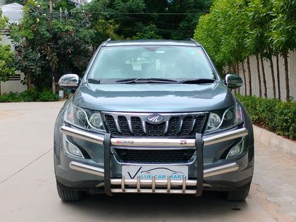 Mahindra XUV500 W10 2WD