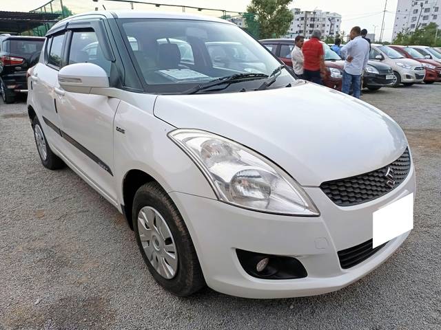 https://images10.gaadi.com/usedcar_image/4001640/original/processed_df08daf52f0eab874eb7859f053a7cea.jpg?imwidth=6400