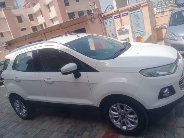 https://images10.gaadi.com/usedcar_image/4002051/original/processed_7fba2b86fafab086ec94d3d48db533bc.jpg?imwidth=6401