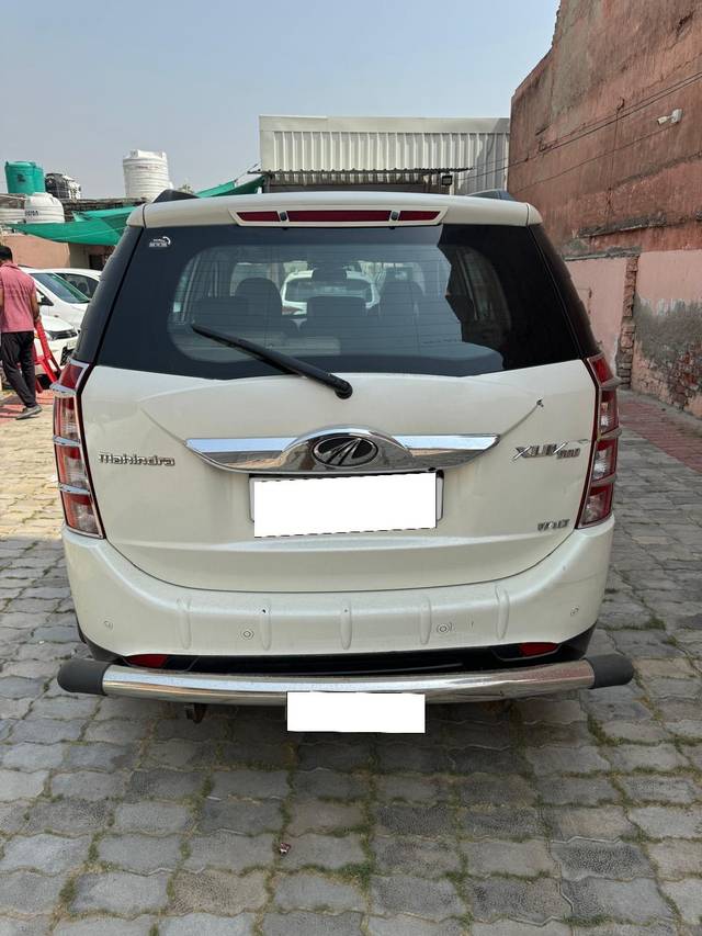 https://images10.gaadi.com/usedcar_image/4002062/original/processed_413544b2a496057000d69a892db6bc76.jpg?imwidth=6402