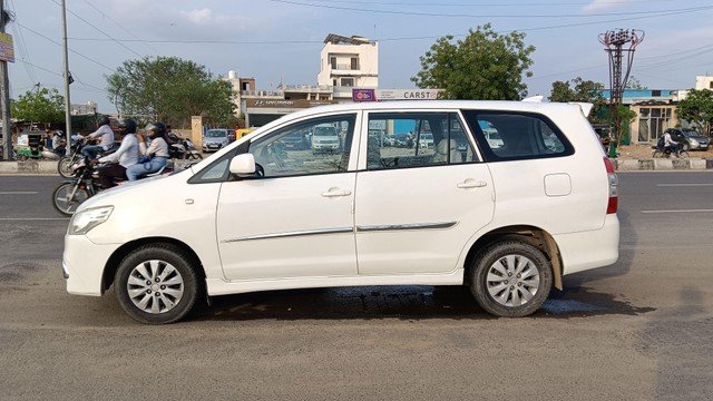 Second-hand 2013 Toyota Innova 2.5 G (Diesel) 7 Seater for sale in Jaipur-4