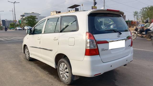 https://images10.gaadi.com/usedcar_image/4002829/original/processed_96cf9a6149fff93378b4ce41a99bfe44.jpg?imwidth=6402