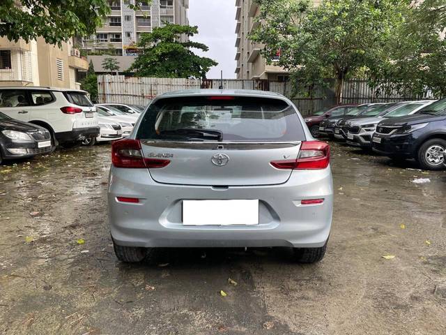 https://images10.gaadi.com/usedcar_image/4003303/original/processed_processed_daa2bd29b15396ac570090f1ba6e4b4c.jpg?imwidth=6402