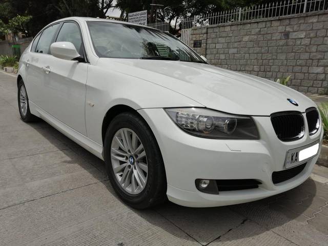 https://images10.gaadi.com/usedcar_image/4004874/original/processed_e1e3fce28214c2d115415cb7c7ada1c7.jpeg?imwidth=6400