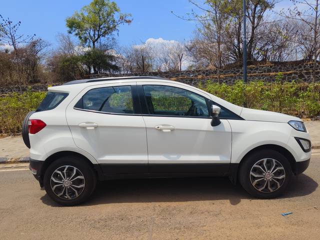 https://images10.gaadi.com/usedcar_image/4005852/original/1d121ef0b2021670616fcc5823279689.jpg?imwidth=6401