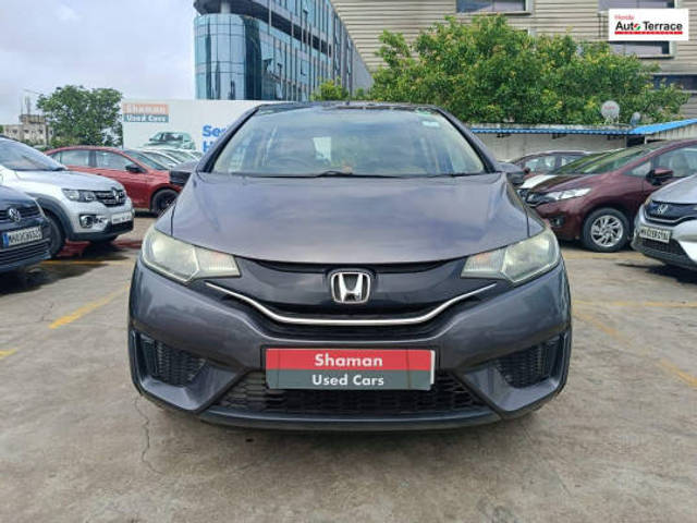 https://images10.gaadi.com/usedcar_image/4006104/original/eb7ce1ed38ca64fd91e673a581e77150.jpg?imwidth=6400