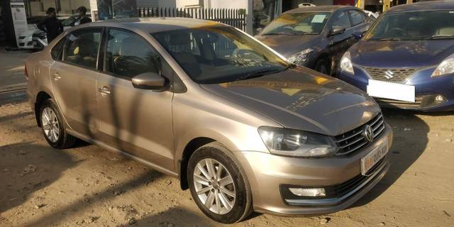 https://images10.gaadi.com/usedcar_image/4006500/original/processed_processed_217cb1c98cc3fbac052a74a1476cca6f.jpeg?imwidth=6400