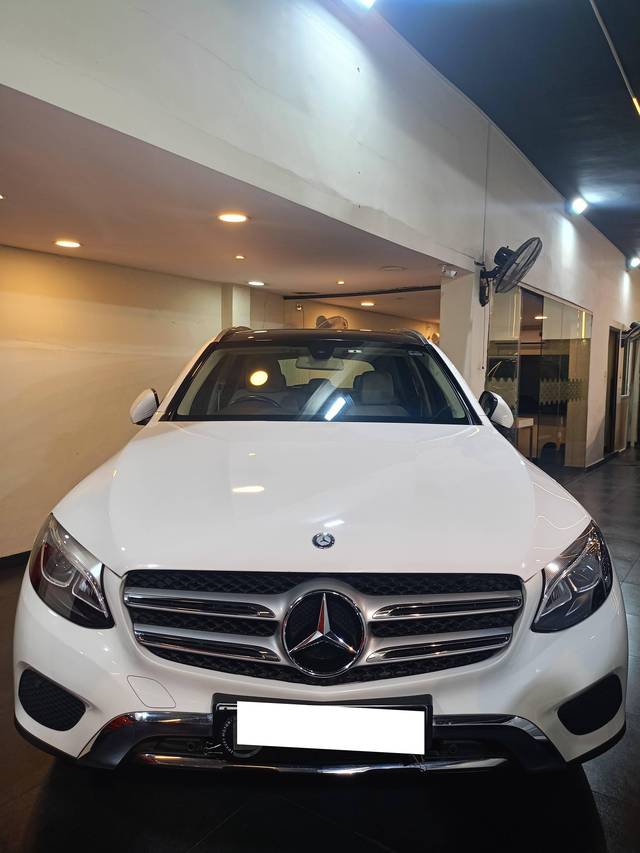 https://images10.gaadi.com/usedcar_image/4006656/original/processed_6082b8fc1b0436177903ab9b65f35070.jpg?imwidth=6400