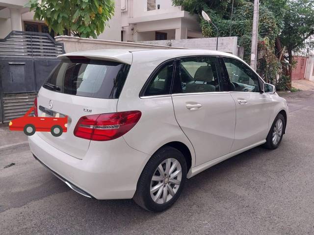 https://images10.gaadi.com/usedcar_image/4006660/original/processed_6eb038f9fc76a72ef594aa27bcc7cf5f.jpg?imwidth=6401