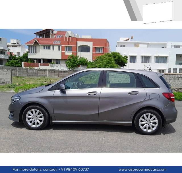 https://images10.gaadi.com/usedcar_image/4007092/original/processed_869a84485c0bf8390ef8aad0dcc85db7.jpg?imwidth=6402