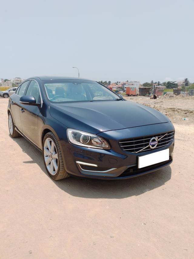 https://images10.gaadi.com/usedcar_image/4007140/original/processed_803a00604e4635386ff324f092cad21c.jpg?imwidth=6400